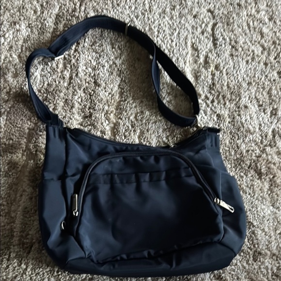 🍍511 tactical bag🍍Navy 3 zip pockets 🍍adjustable strap 🍍